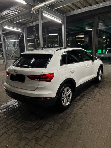 AUDI Q3 35 TFSI advanced advanced