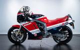 Suzuki GSX 1100 R Gsx1100r - Angebote