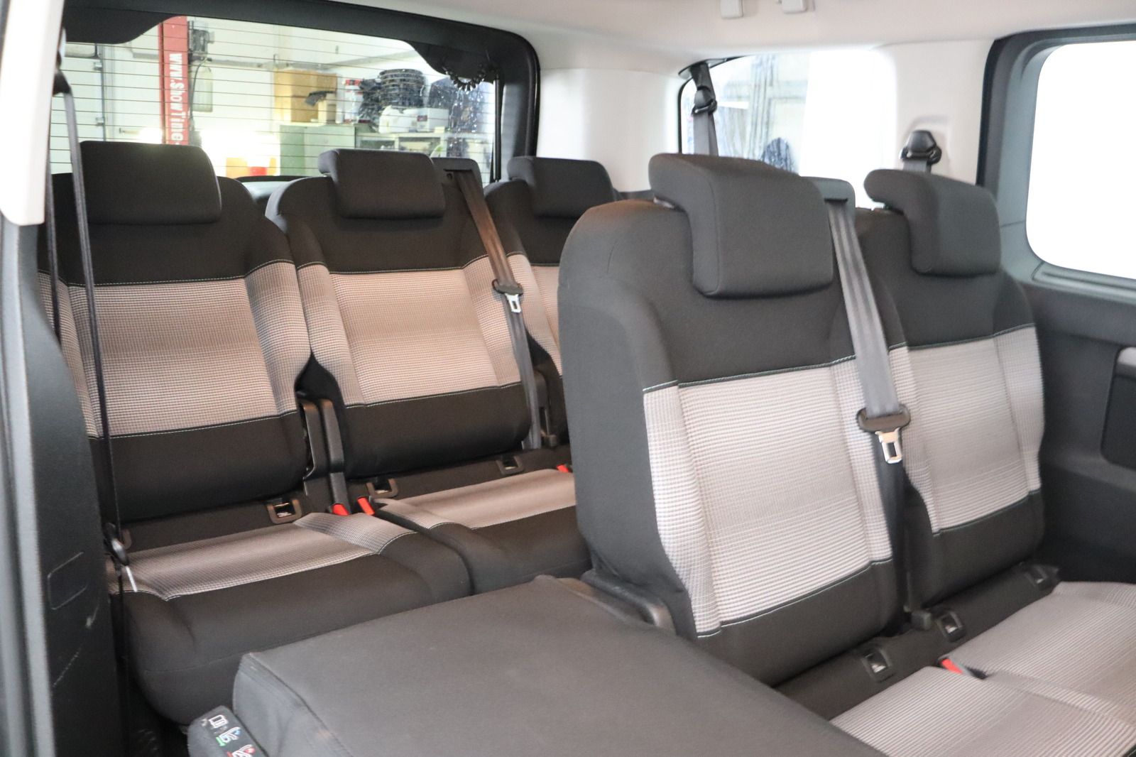 Fahrzeugabbildung Citroën Spacetourer Feel M * HUD * LED * RFK * AHK