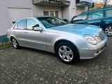 Mercedes-Benz Mercedes w211 e220 cdi TÜV neu bis 2028 fe... - Mercedes-Benz E 220: Cdi W211