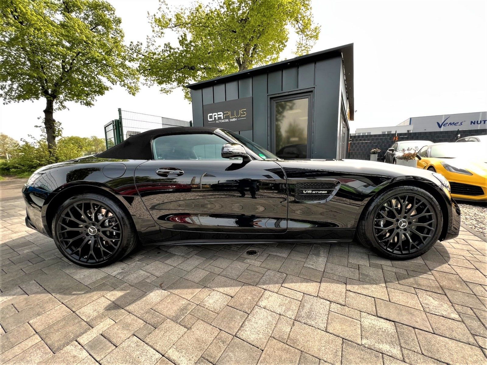 Fahrzeugabbildung Mercedes-Benz AMG GT Roadster Night Edition PERFORMANCE Carbon