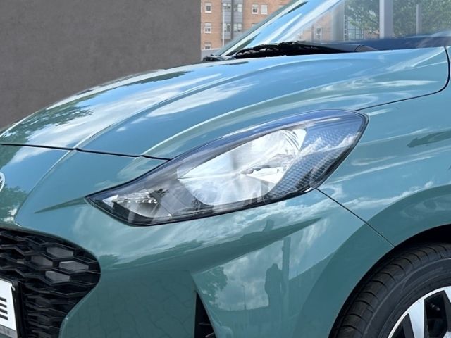 Fahrzeugabbildung Hyundai i10 FL (MJ24) 1.0 Benzin M/T Trend Komfortpaket