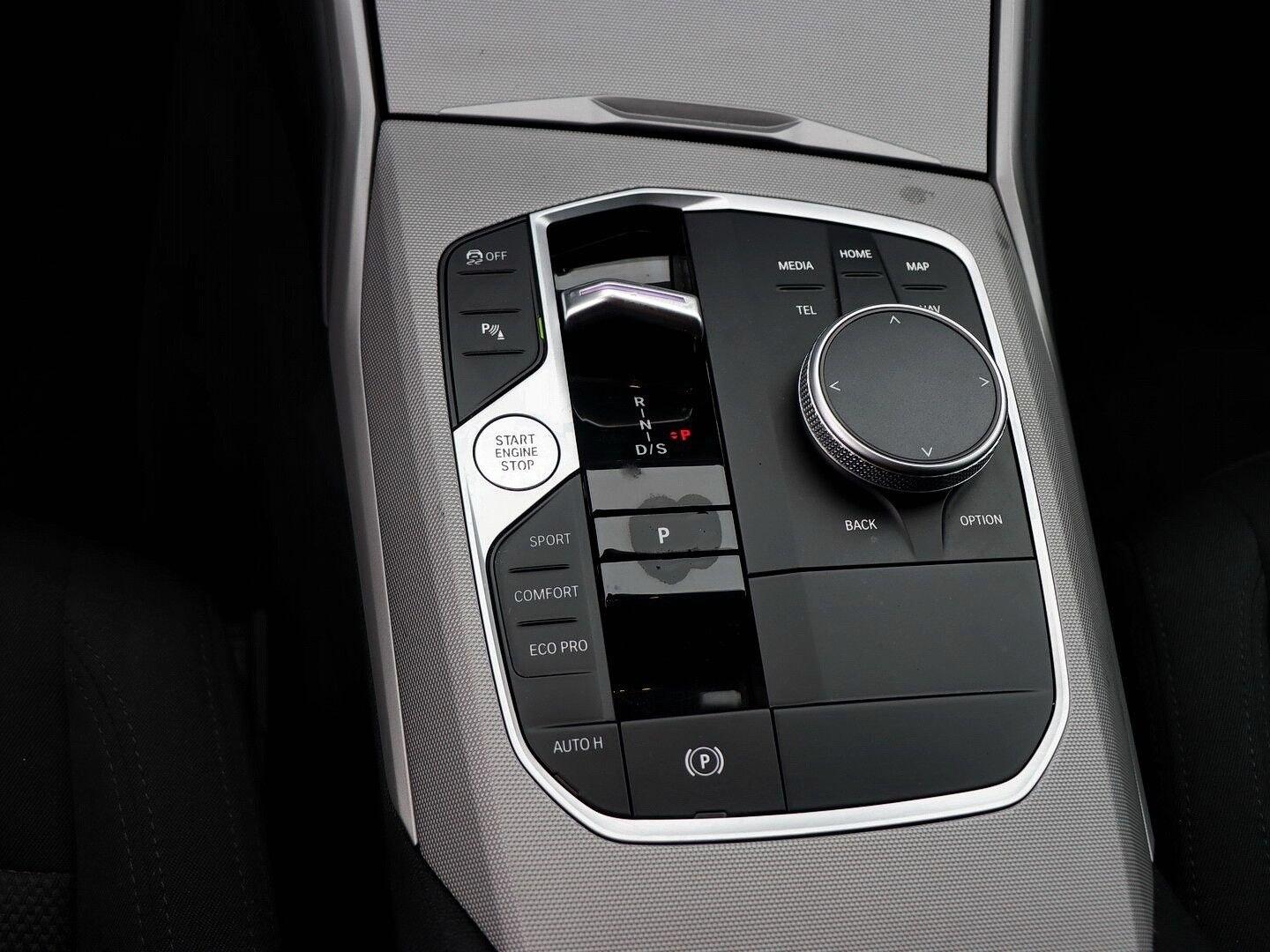 BMW 320 d Touring, Automatic-Getriebe, Head-up Displa, миниатюра 12