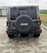 Jeep Wrangler 2.8l CRD Sahara Twin Top - graue Jeep Wrangler