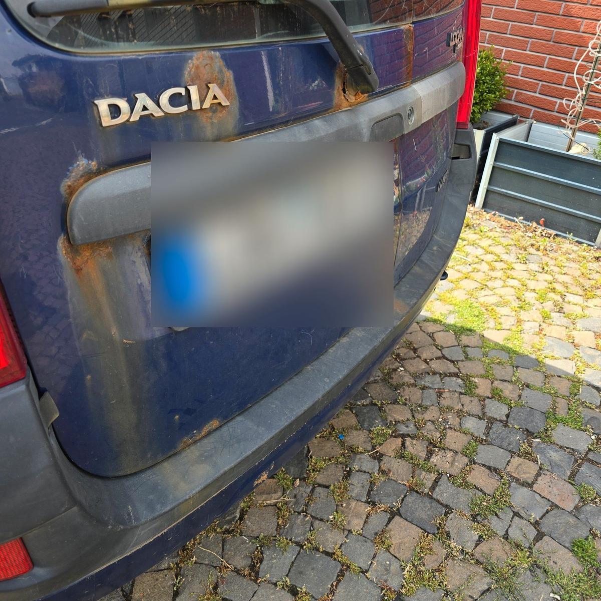 Dacia Logan 2008 — rear view