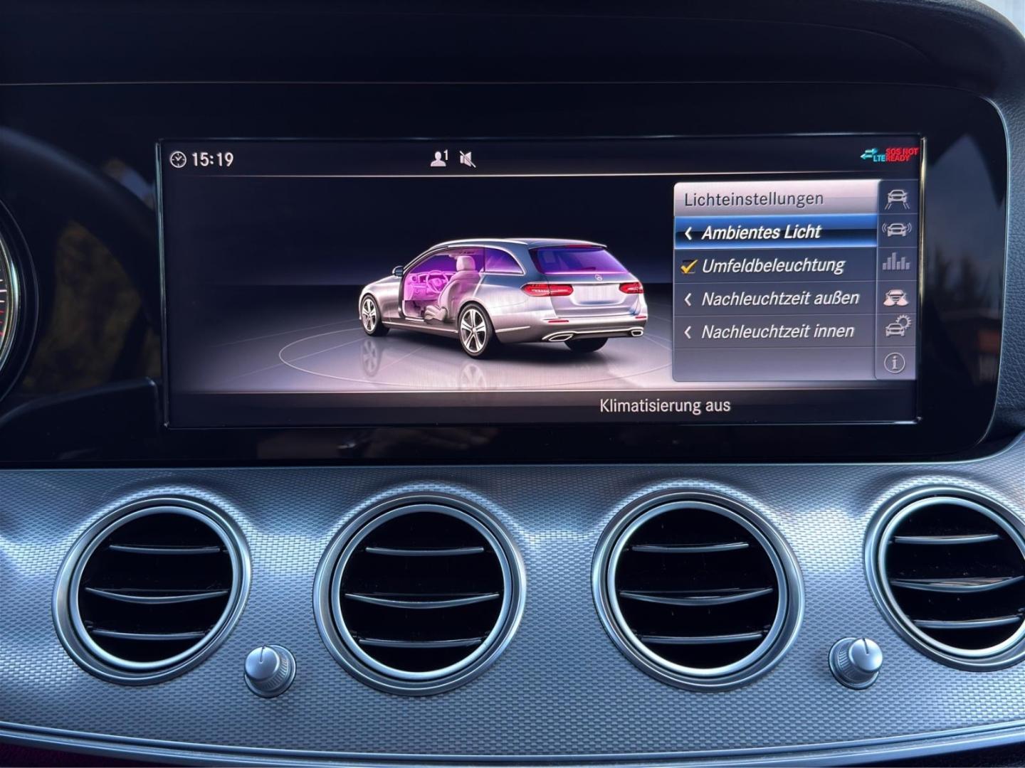 Mercedes-Benz E 220 d T Avantgarde MBUX COMAND Kamera LED Appl
