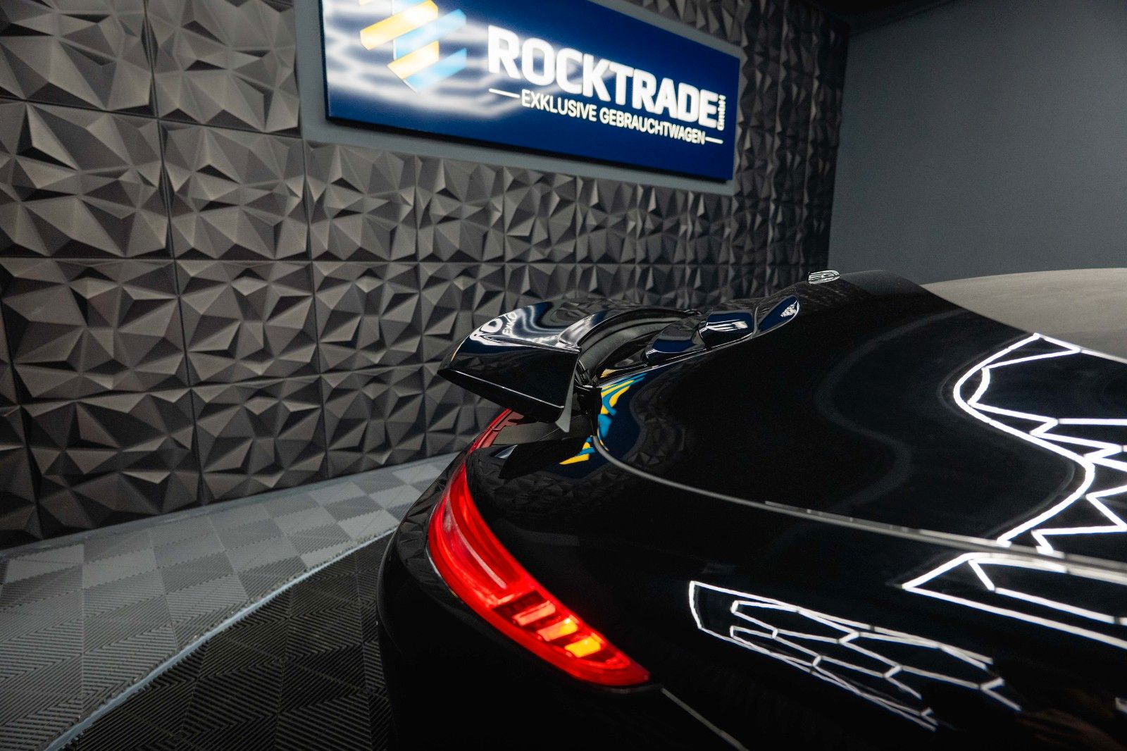 Fahrzeugabbildung Porsche 911 Carrera 4 S Cabriolet Sport Chrono Garantie