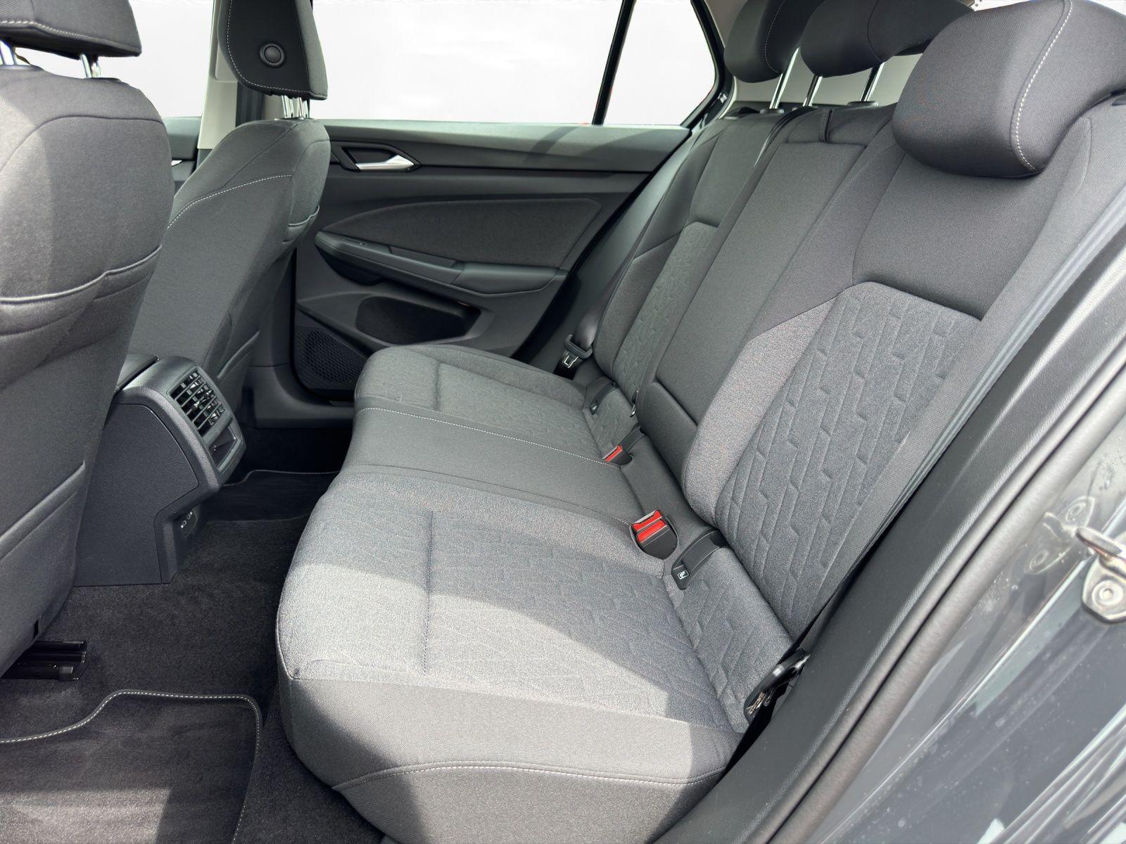Volkswagen Golf VIII 1.5 eTSI DSG Navi LED PDC, миниатюра 6
