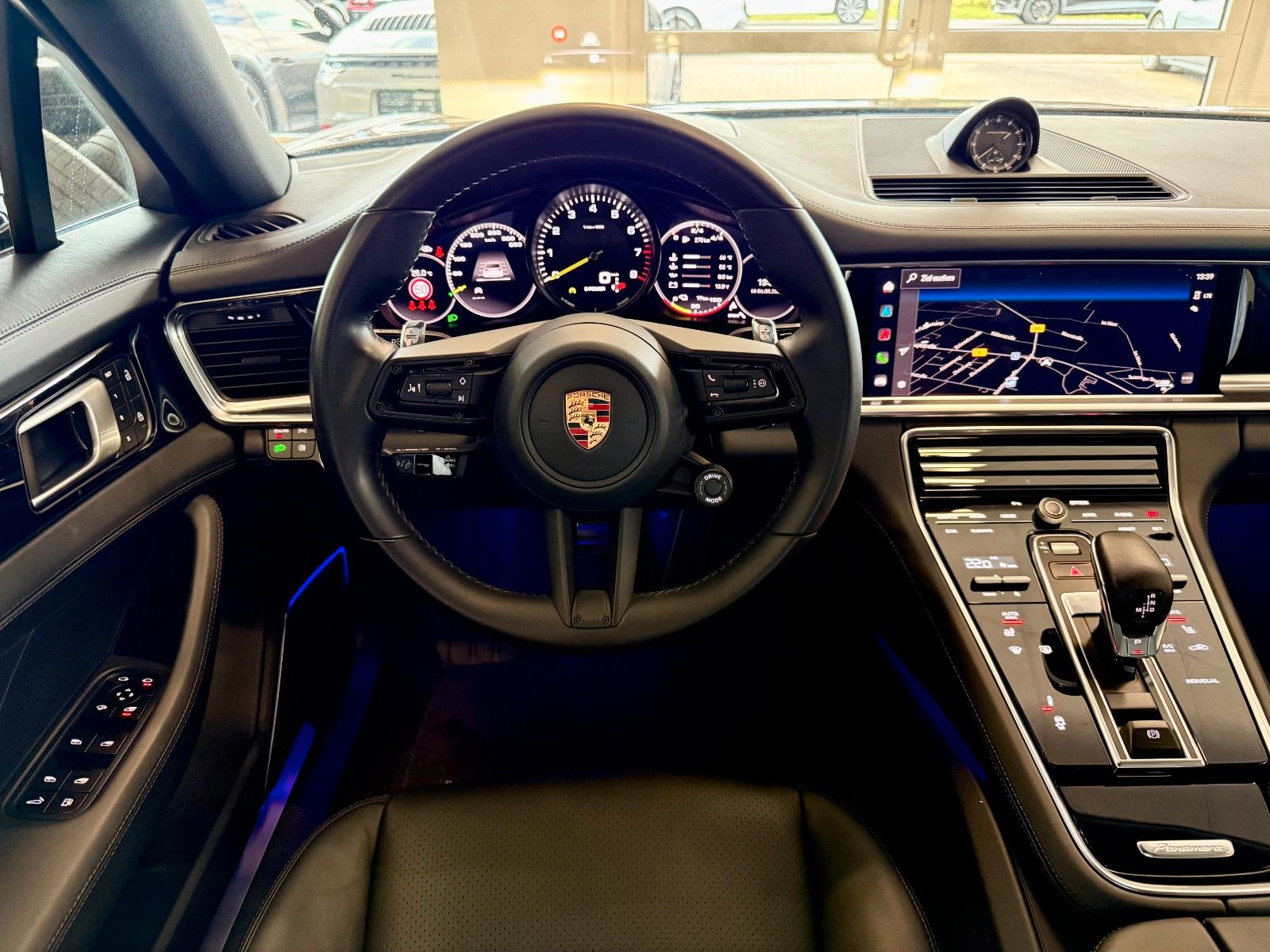 Fahrzeugabbildung Porsche Panamera 4S E-Hybrid HeadUP/ACC/Sportabgasanlage