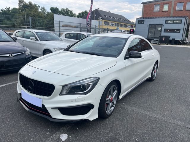 Mercedes-Benz CLA 250AMG- Line/ Navi/Klimmaautomatik/Bi- Xenon