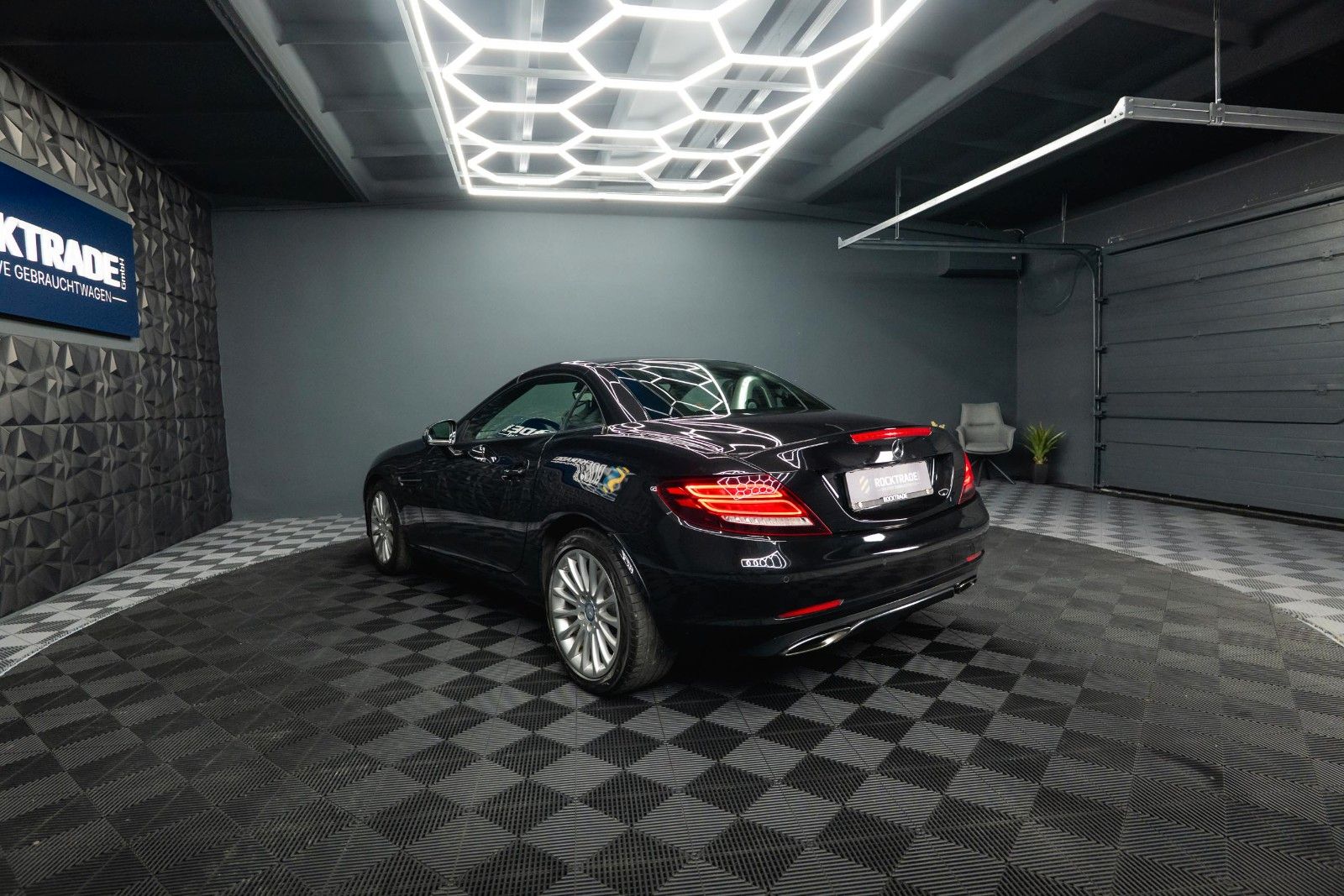Fahrzeugabbildung Mercedes-Benz SLC 200 Roadster Sport *Sportabgas*Pano*Navi*