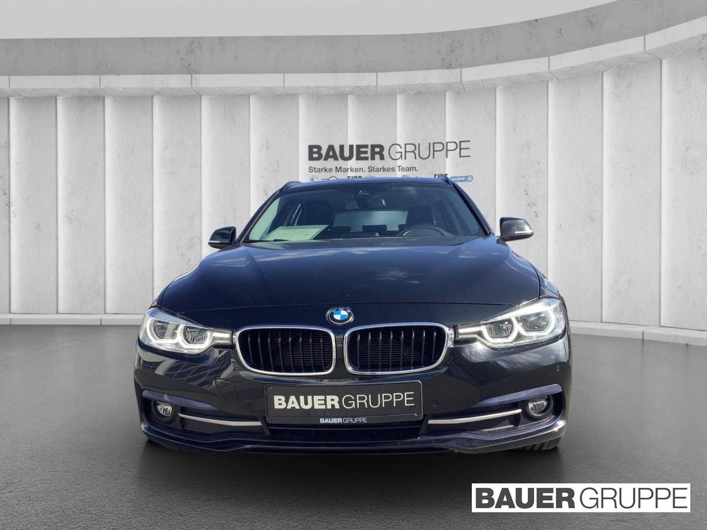 BMW 320 d Sport Line Touring AHK Navi Leder LED El. 