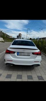 Mercedes-Benz A 250 AMG Line/NightPaket/Garantie/Limousine - Mercedes-Benz A 250 in München