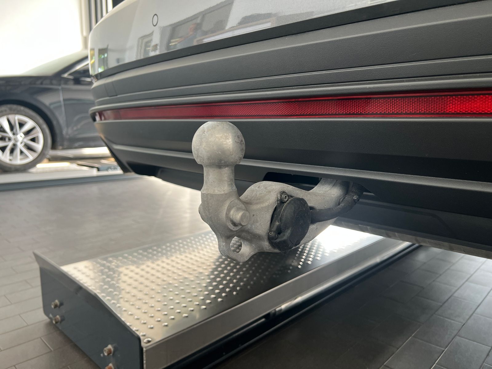 Fahrzeugabbildung Volkswagen Touareg 3.0 TDI 4MOTION *AHK, LED, Luft, ACC, 19