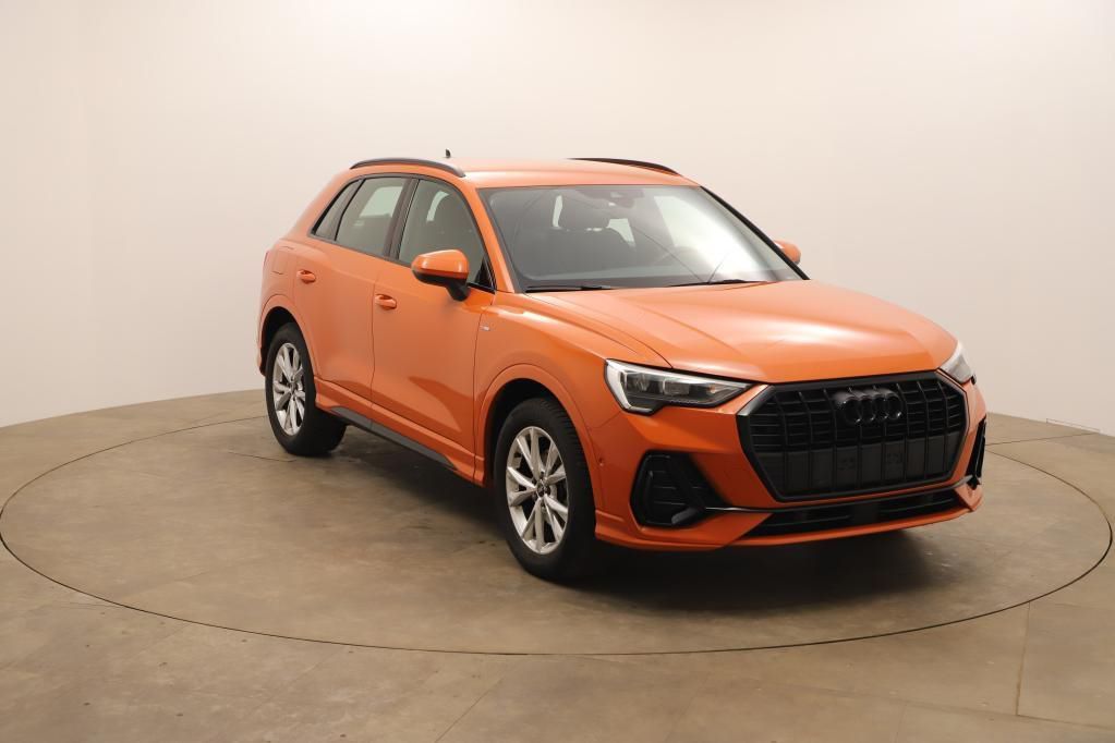 Audi Q3 35 S Line 1.5 TFSI Klima*Tempo*Nav*PDC*SH