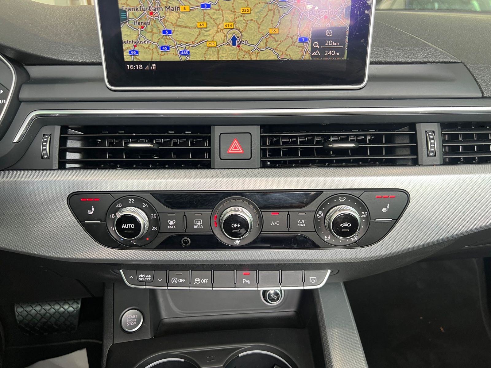 Fahrzeugabbildung Audi A5 Cabriolet 2.0 quattro sport S line