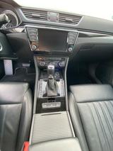 Skoda Superb 1.8 TSI DSG L&K Combi L&K - Skoda Superb mit Benzin-Antrieb: Kombi