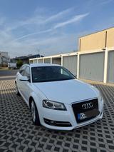 Audi 2.0 TDIS line Sportpaket plus (103kW) - Audi A4: Kleinwagen