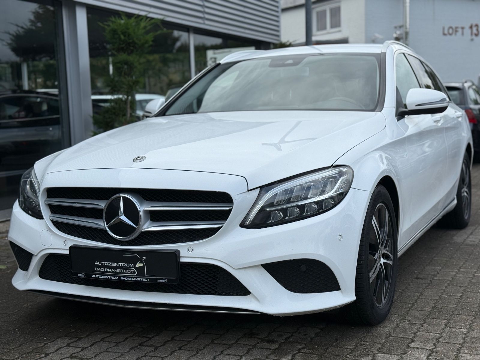 MERCEDES-BENZ C 220 Td Avantgarde |SHZ |AHK |KEYLESS GO|KAMERA