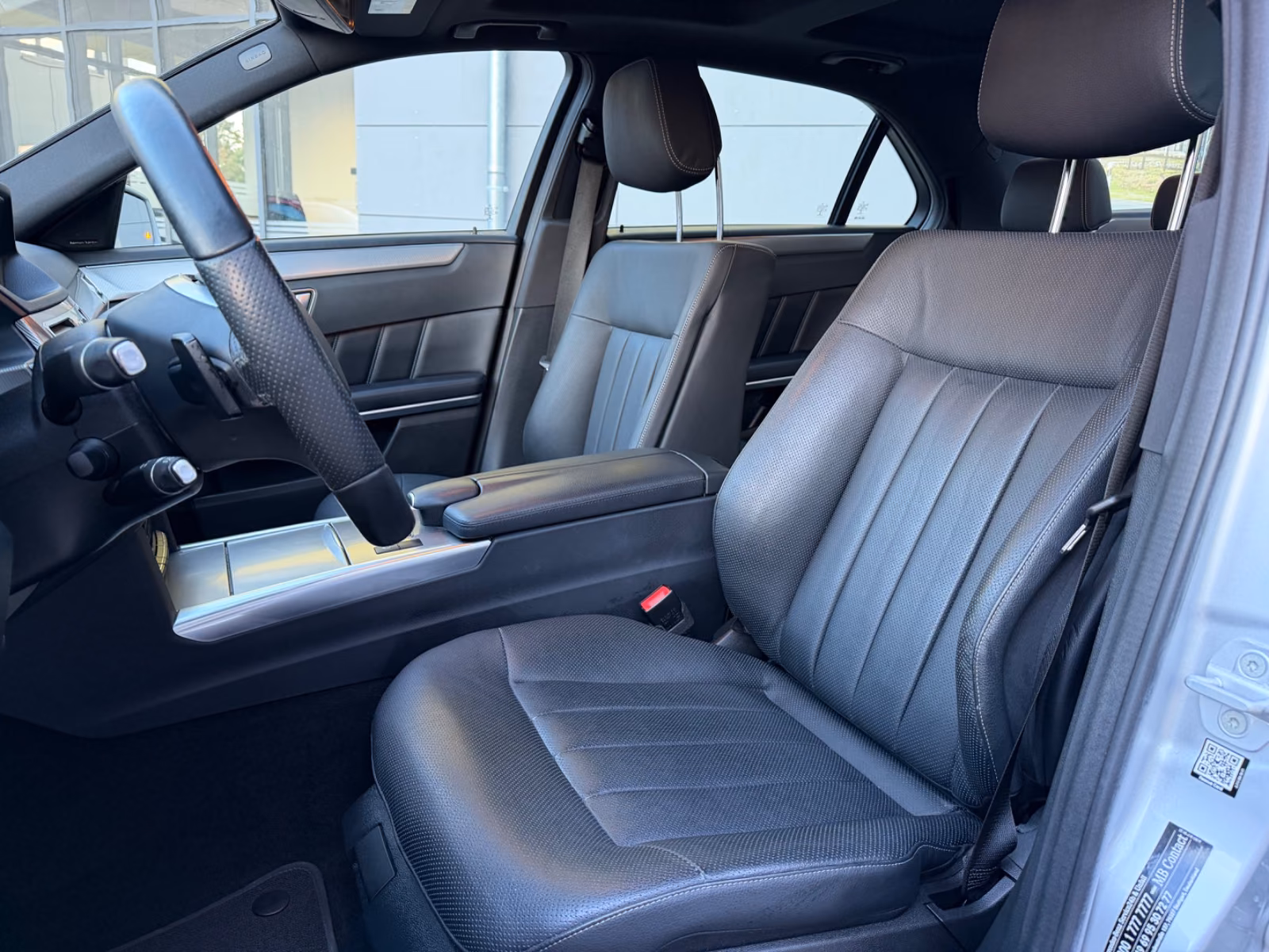 Mercedes-Benz E 500/ AMG LINE/PANO/SHZ/LEDER/MEMORY/LED