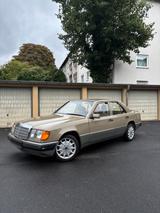 Mercedes-Benz Mercedes Benz 200D W124 1. Hand! - Mercedes-Benz 200: W124 200d