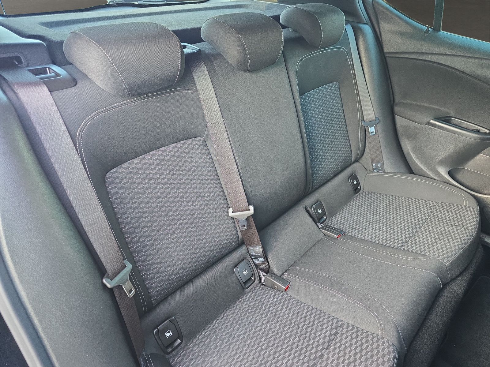Fahrzeugabbildung Opel Astra K Dynamic+LED+NAVI+TEMPOMAT+SPURASISTENT