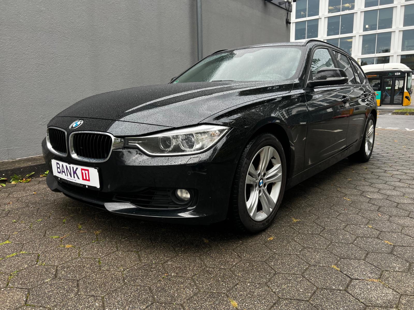 BMW 320 2013 — rear view