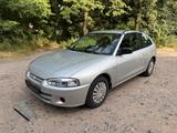 Mitsubishi Colt 1.6l Klima PDC Automatik - gebrauchte Mitsubishi Colt aus dem Jahr 2003