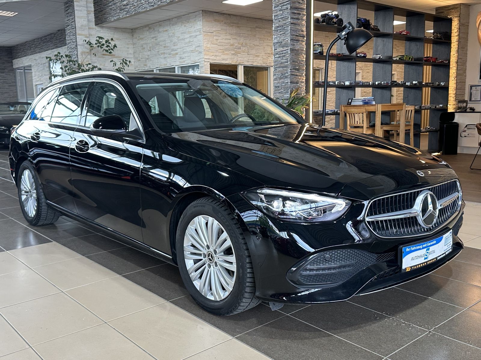Mercedes-Benz C 200 T d*Avantgarde Advanced*R.Cam*SHZ*LED*ACC imagem 3