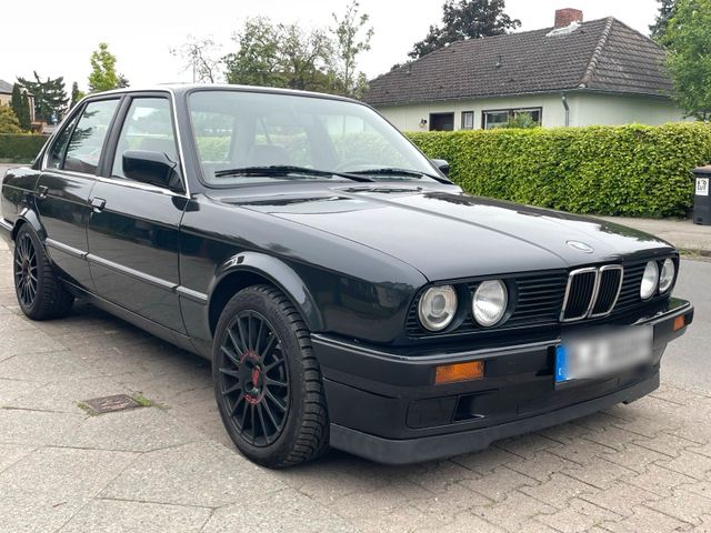 BMW e30 mit H-Zulassung. TÜV bis April 2026.