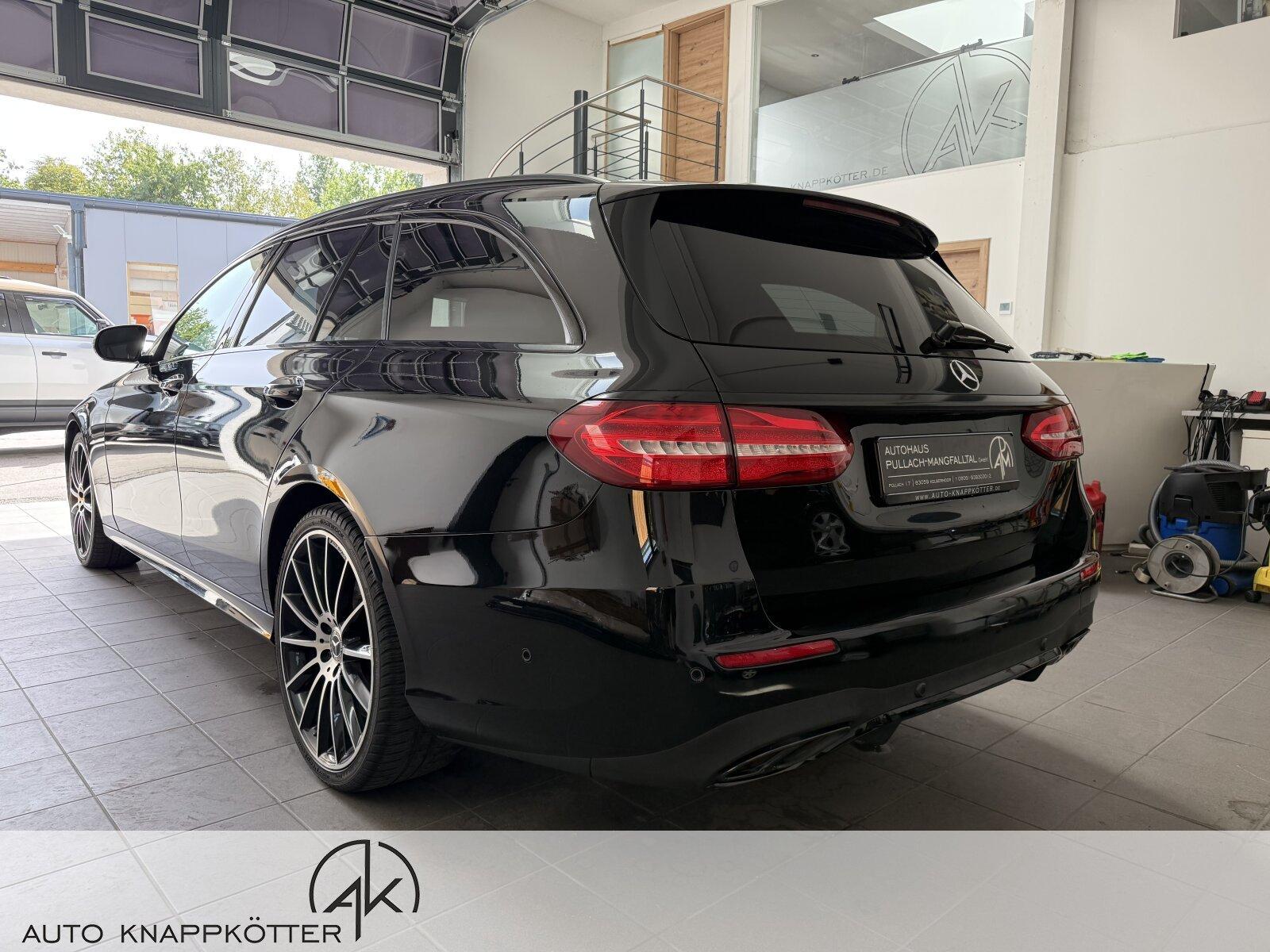 Mercedes-Benz E 400 AMG Line 4Matic /LED/Kamera/Ambiente/Night