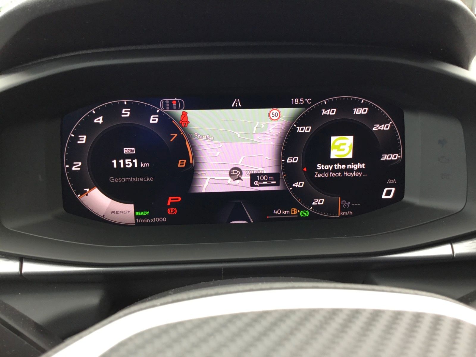 Fahrzeugabbildung CUPRA Terramar 1.5 eTSI DSG+AHK+Pano+360°+Headup+ACC