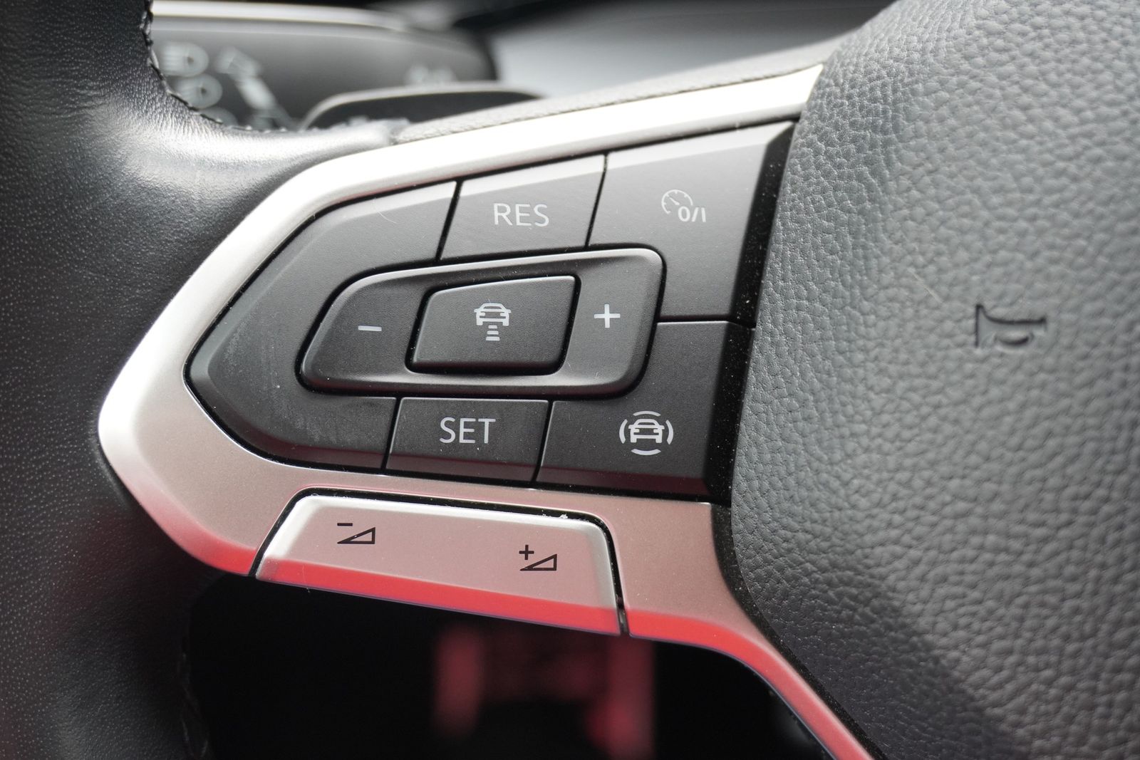 Volkswagen Golf VIII Active eTSI LED Navi ACC Totwinkel AHK foto 16