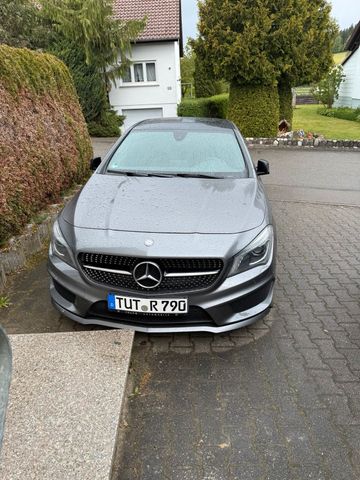 MERCEDES-BENZ Mercedes Benz CLA 220d 4-matic AMG