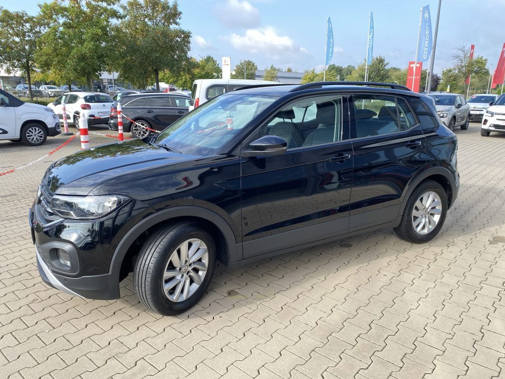 Fahrzeugabbildung Volkswagen T-Cross 1.0 TSI OPF Life *Sitzh. v*Lichtsensor*