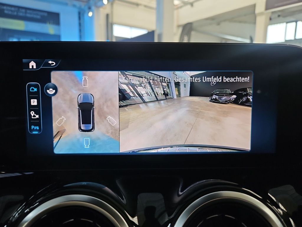 Fahrzeugabbildung Mercedes-Benz GLA 200 Progressive Totwi. Navi LED 360° SpurH