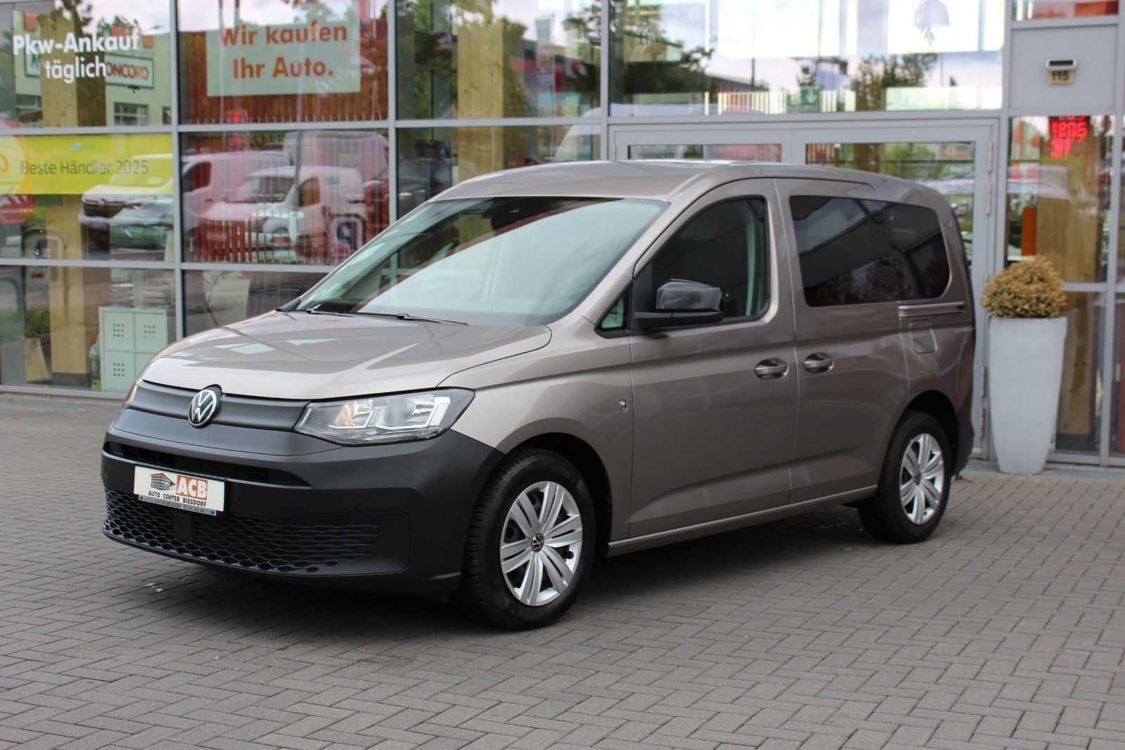 Volkswagen Caddy 2.0 TDI DSG Standheizung AHK Winterp. PTS imagem 2