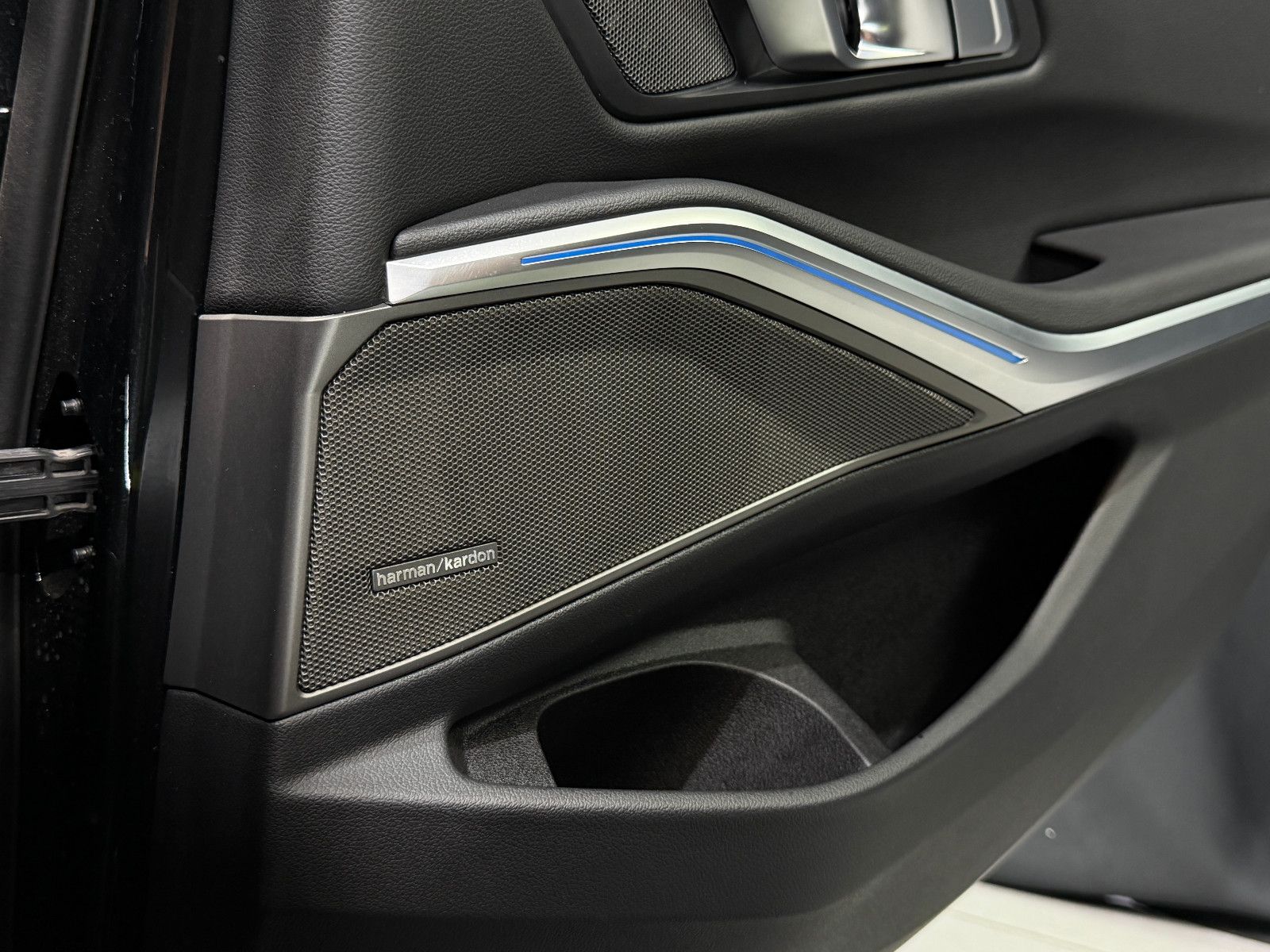 Fahrzeugabbildung BMW M340i Limousine xDrive |H/K|HuD|PANO