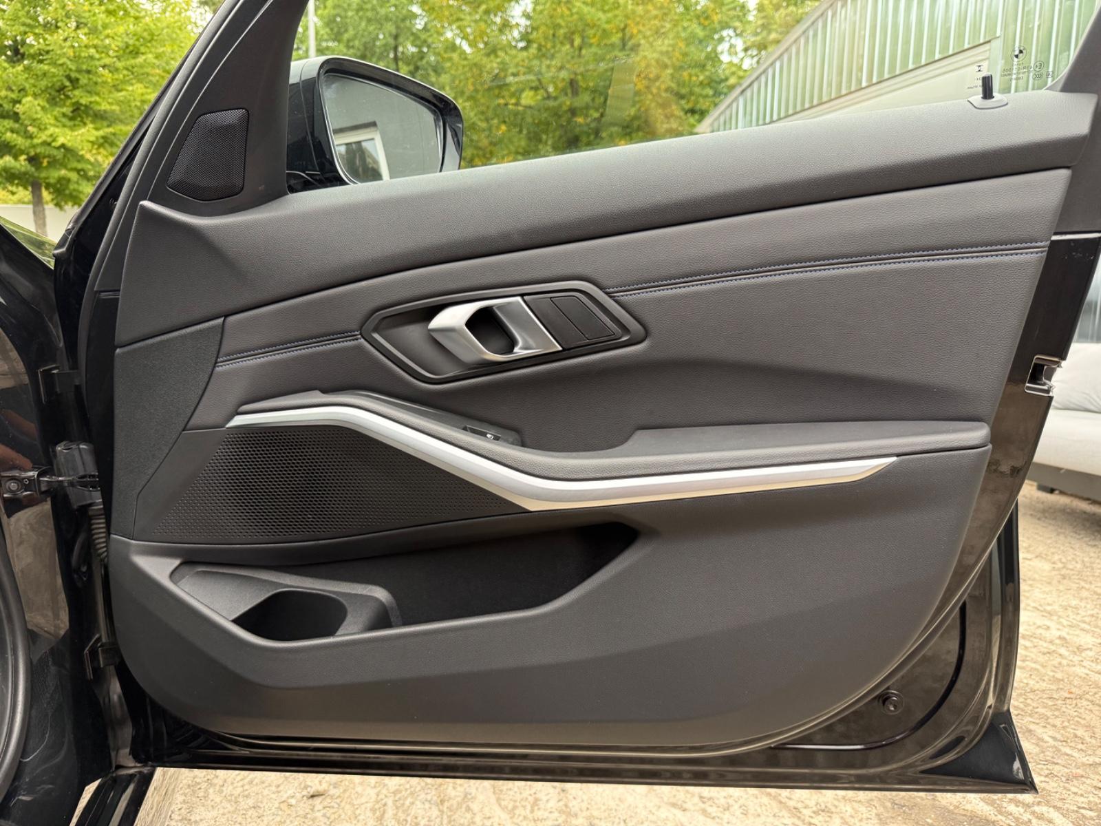 BMW 3 Series I Touring xDrive M Sport/Ambiente/Spur/Apple, миниатюра 12