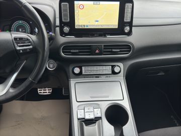 Hyundai KONA ELEKTRO STYLE + NAVIGATION - SOH 91,8%