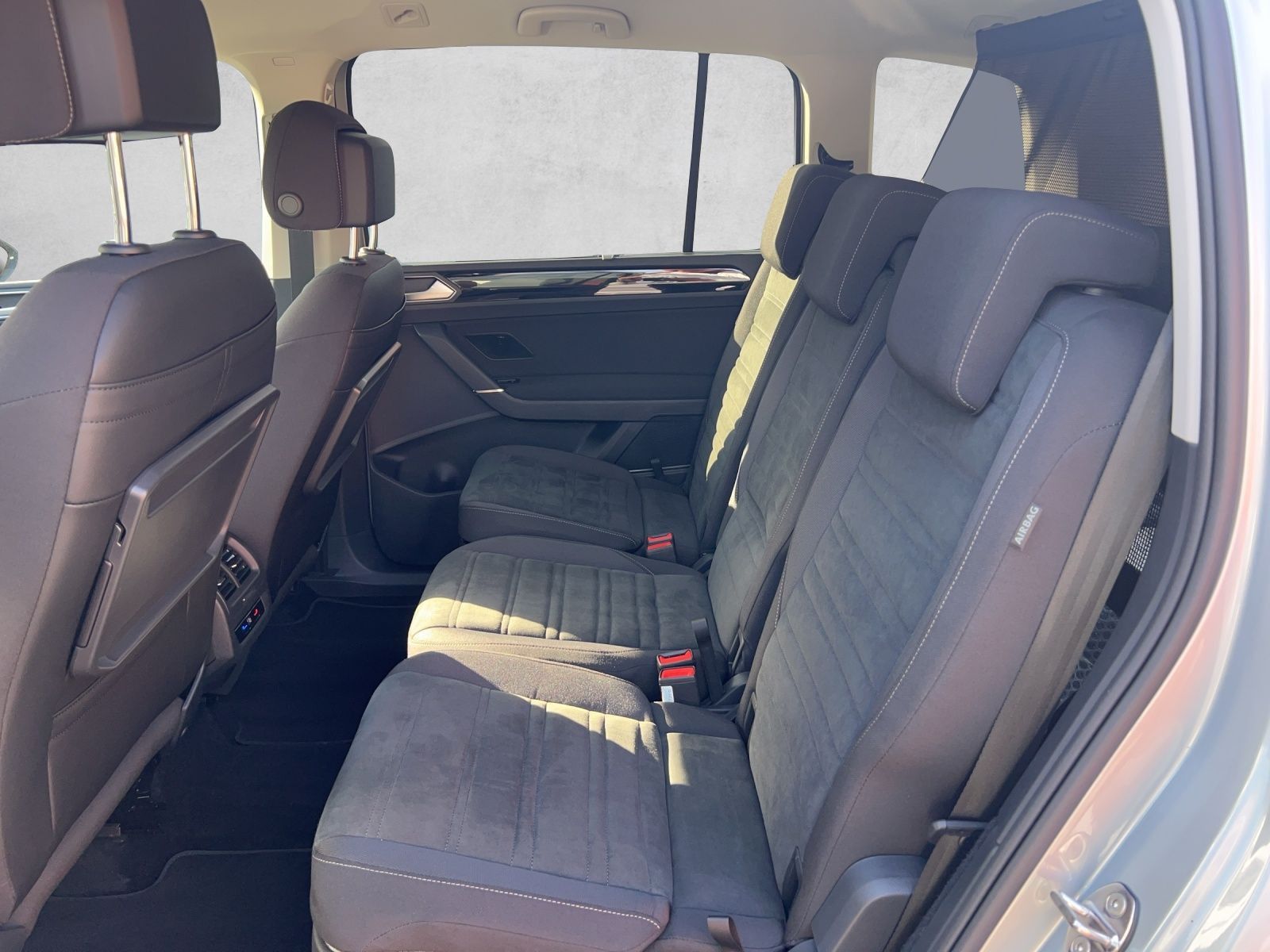 Touran Highline 1.5 TSI DSG AHK*Navi*ACC*Standhz