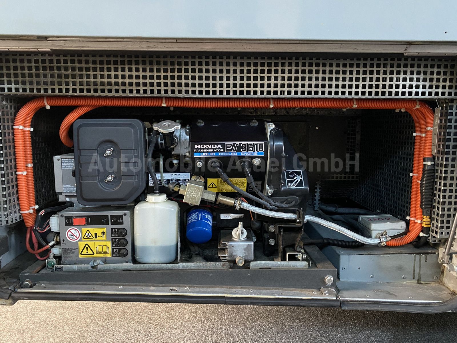Fahrzeugabbildung Mercedes-Benz T2 711D *Behörde/ Camper* ORIGINAL 27.050 KM