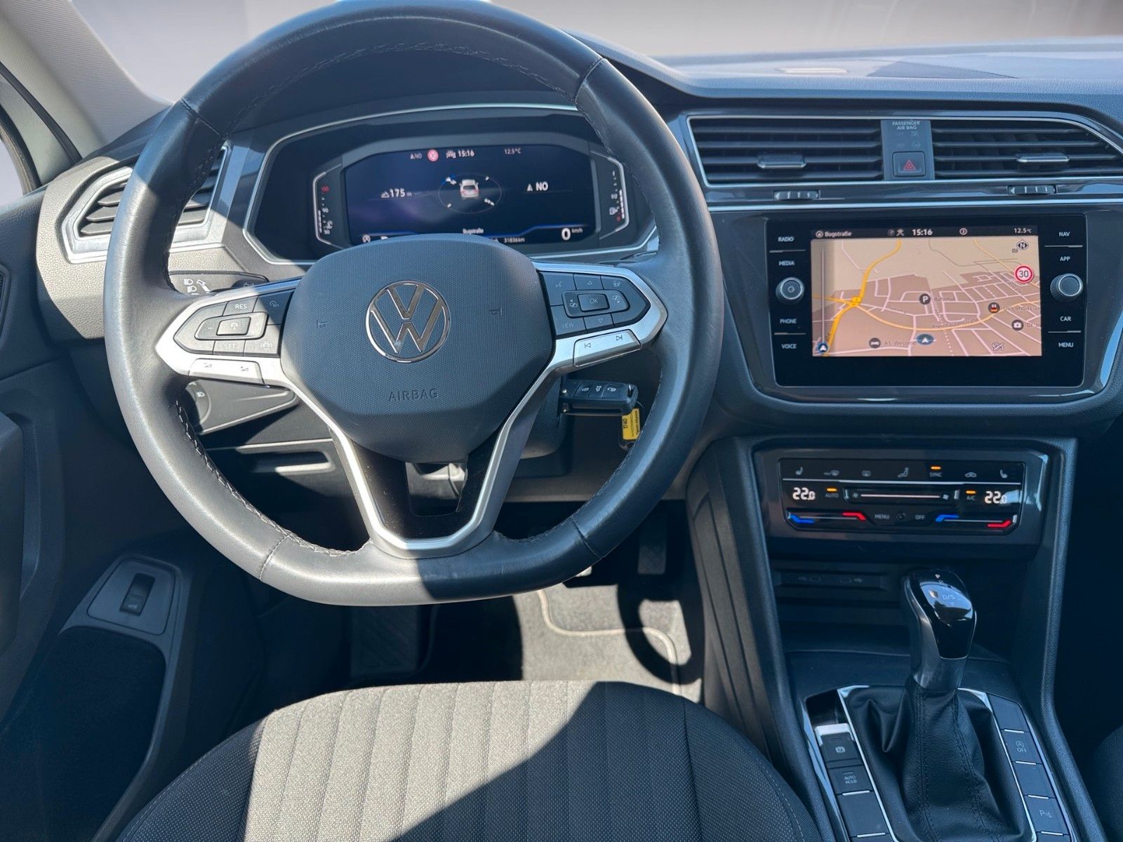 Fahrzeugabbildung Volkswagen Tiguan Allspace Life 1.5 TSI