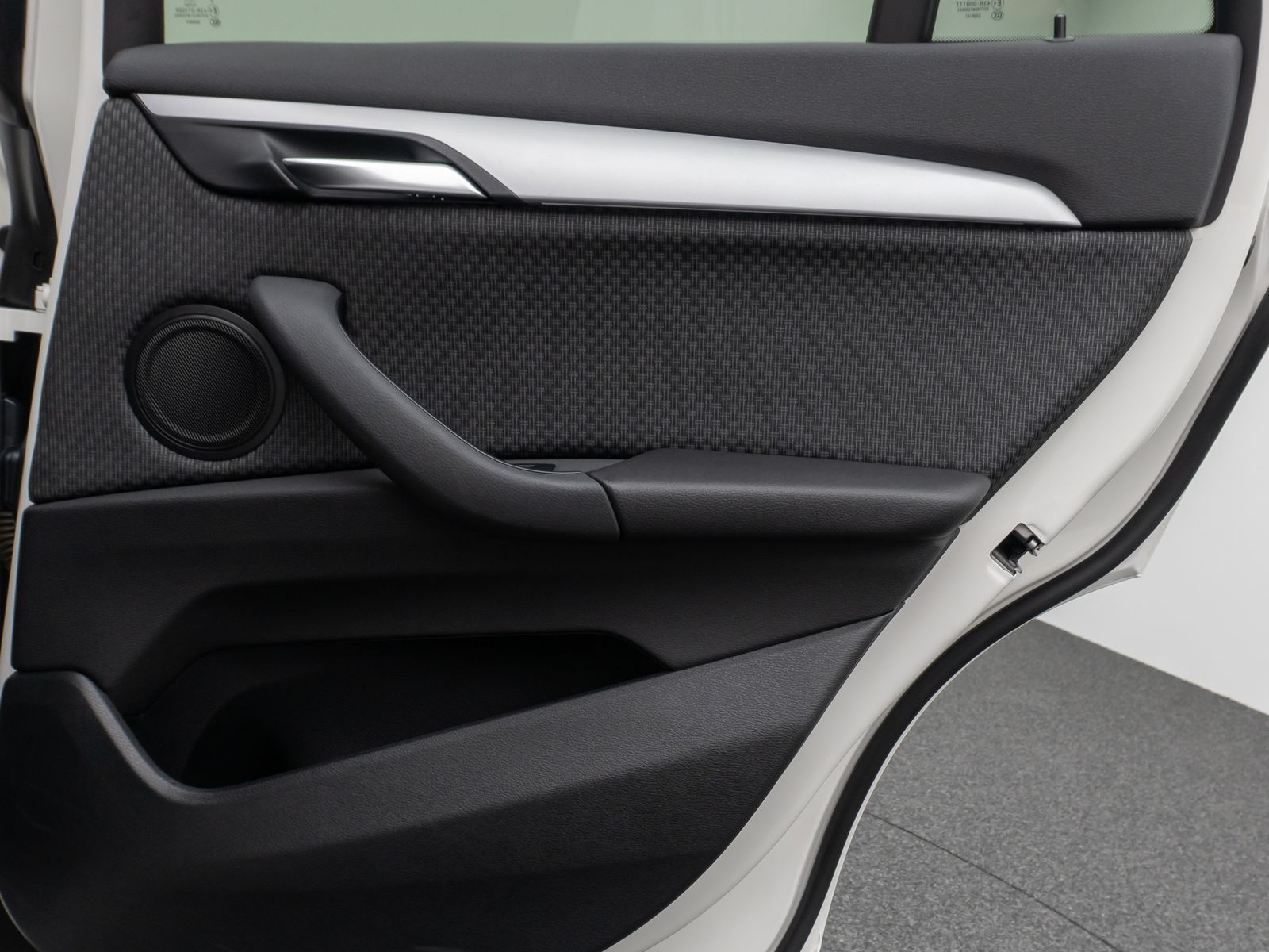 Fahrzeugabbildung BMW X1 sD18i DAB Navi Parkassist Geschwindigkeitsreg