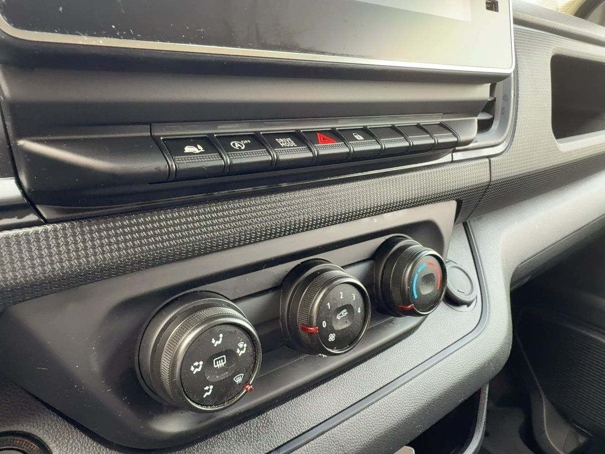 Fahrzeugabbildung Renault Trafic Kasten L1H1 2,8 t dCi 150 EDC EPH Tempom.