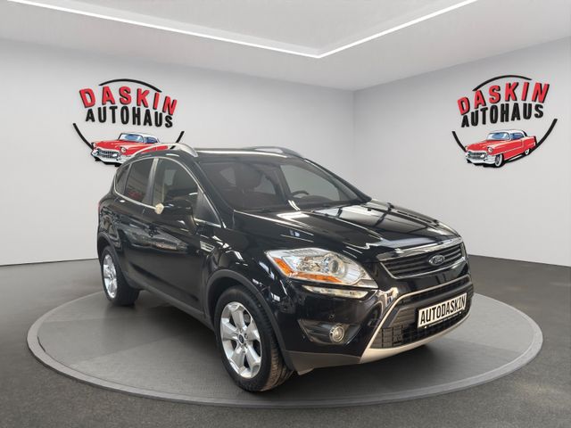 Ford Kuga Titanium PANORAMADACH/TÜV+ AU NEU