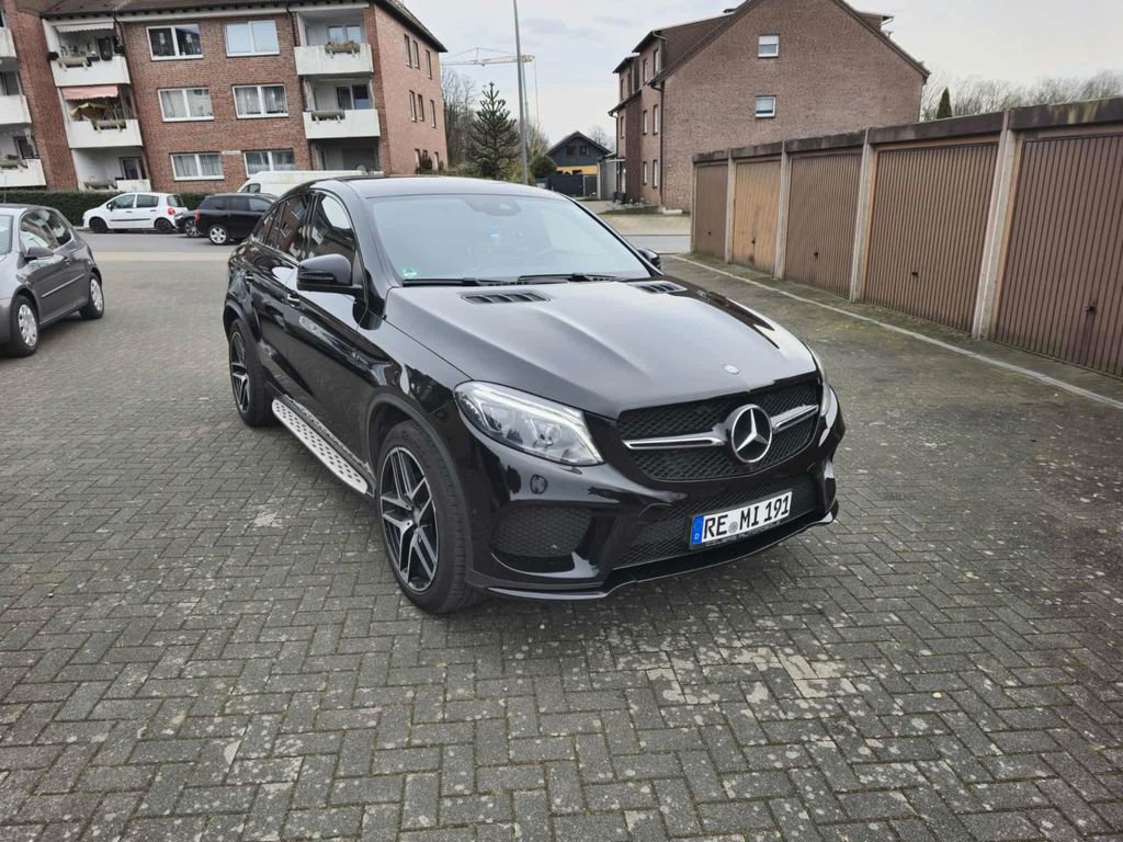 Mercedes-Benz 320