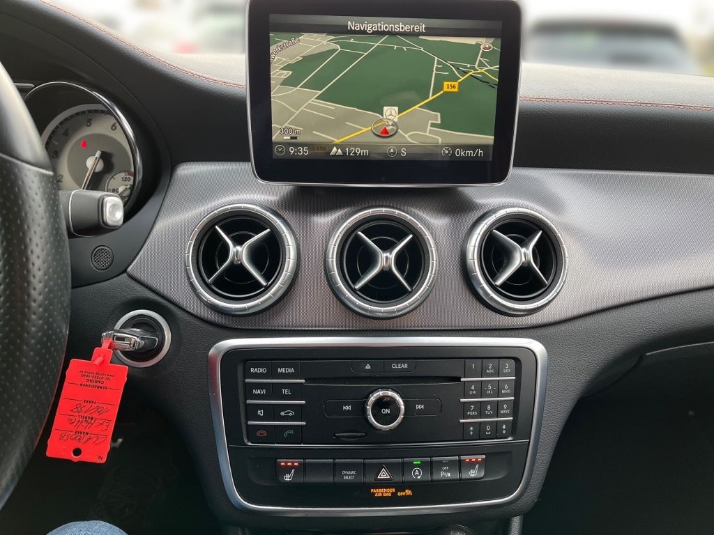 Fahrzeugabbildung Mercedes-Benz CLA 200 SB AMG Night Totwi. Navi Sport SHZ