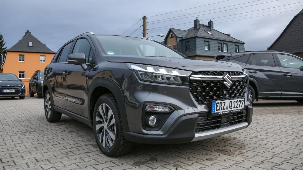 Autohaus Zimpel & Franke - Suzuki S-CROSS 1.4 COMFORT ALLGRIP +LED+ALLRAD+SHZ - Bild 2 Autohaus Zimpel & Franke - Suzuki S-CROSS 1.4 COMFORT ALLGRIP +LED+ALLRAD+SHZ - Bild 2