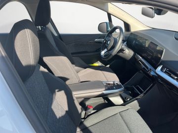 BMW 220 Active Tourer - 8